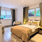 Appartement Comfortable For 10 People With A Private Sauna, *