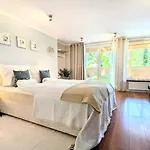 Comfortable For 10 People With A Private Sauna, Kołobrzeg
