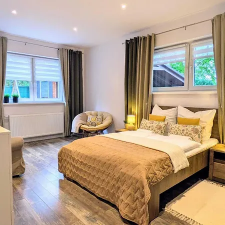 شقة Comfortable For 10 People With A Private Sauna, *