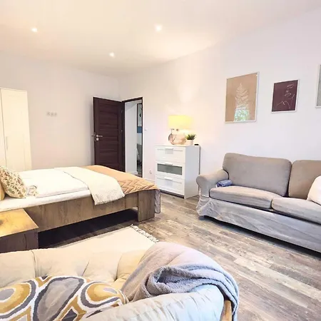 شقة Comfortable For 10 People With A Private Sauna, *