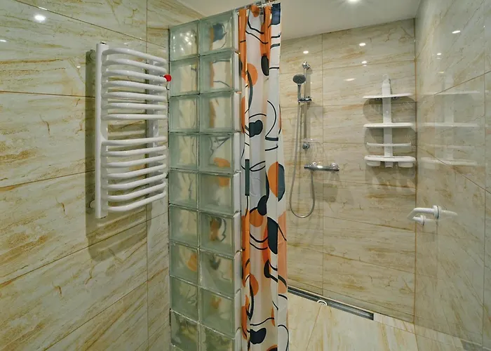 Comfortable For 10 People With A Private Sauna, 아파트