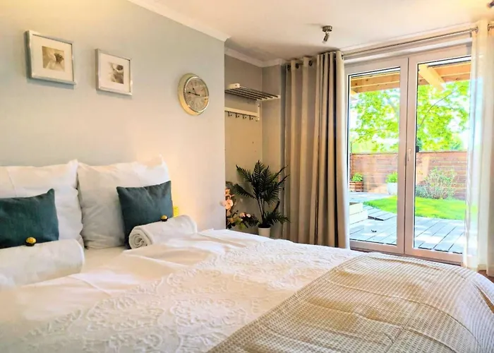 Comfortable For 10 People With A Private Sauna, Apartment *