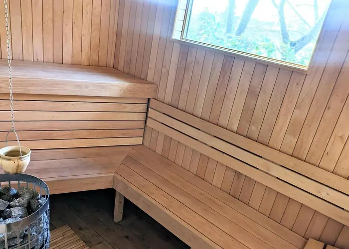 Comfortable For 10 People With A Private Sauna,