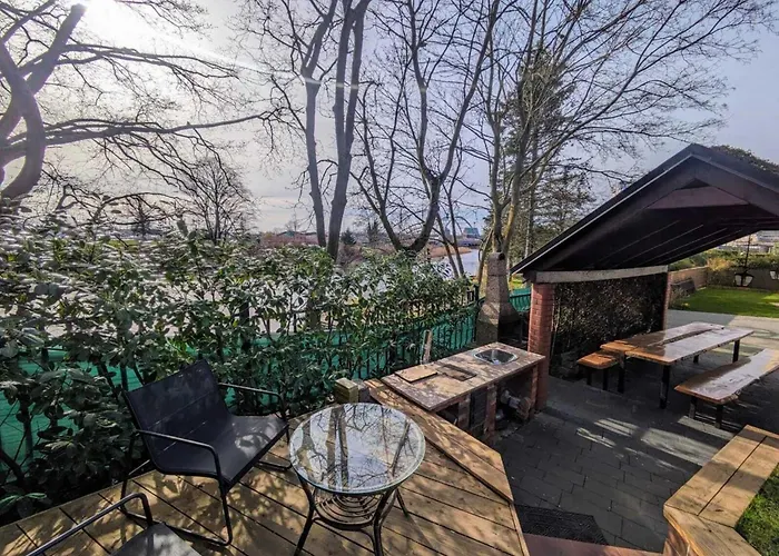 Comfortable For 10 People With A Private Sauna,