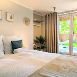 Comfortable For 10 People With A Private Sauna, Apartman *