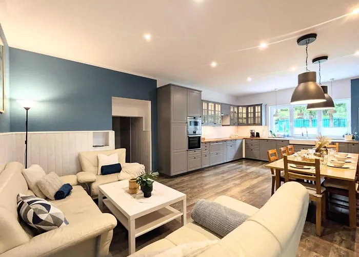 Comfortable For 10 People With A Private Sauna, Kolobřeh