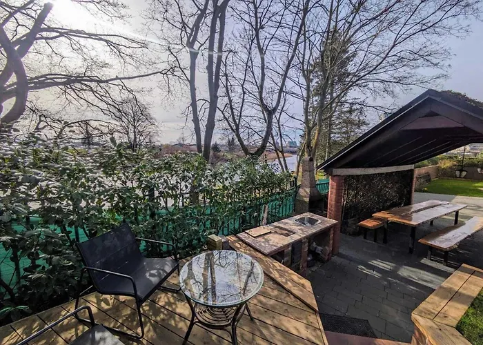 Comfortable For 10 People With A Private Sauna, Daire Kolobrzeg